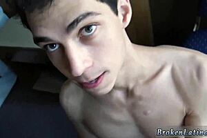 Gay Senior Hardcore Porn Xxx, This Young 18+ Boy Was Walking Around