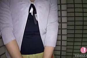 The Cute Lady Next Door, Yasuko Ogata, in Her FIRST AV SCENE!