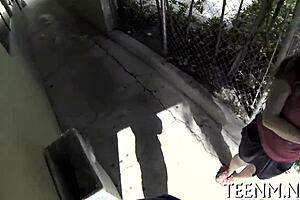 Courtney Loxx sucks cock roughly 😈