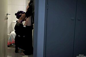 Mitsuri Observes Tanjiro and Shinobu in Toilet