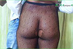 The engineering man gave hardcore sex to the clinic doctor before fixing the laptop