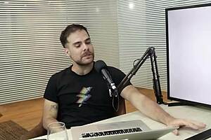 Marcos Goiano Shaming Bottom for Being Passive Emotionally