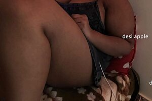 This desi india it girl has amazing big tits 😍