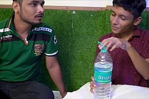 Look at this Indian stepmother sharing her stepdaughter for wild family group banging!