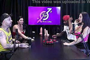 Woman defecates on dick in bizarre moment with strong pussy smell for jefao oficial and karen oliver