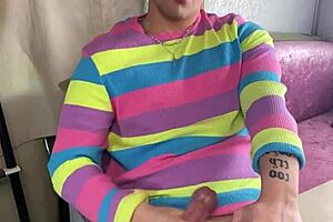 College guy chats online with intriguing twists - Joshua Lewis