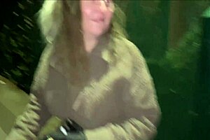 cracky forgets objects in her pussy