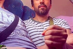 Quick Suck On The Bus With Mexican Amateur