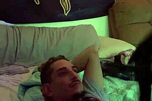 Exciting tinder pickup leads to a wild date night