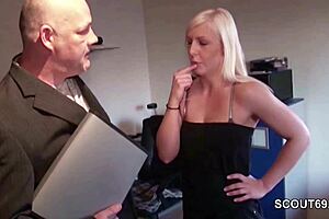 Opa fucks the 18-year-old blonde teen mouse when parents aren't home, it's so casual and hot