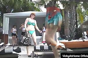 lesbian bikini divas vicky vette and penny pax eating their cunts