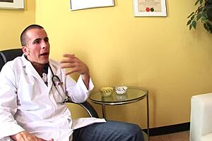 BLONDE BITCH GETS FACIAL AFTER DOCTOR TALK!