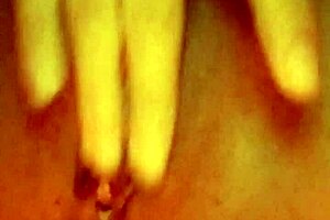 Horny slut says she can't take it anymore