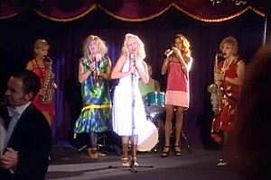 Blonde Marilyn in Stockings Craves Intense Weekend Encounter