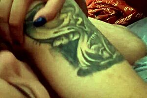 Morena gets anal and finishes with cumshot in gay assfucking