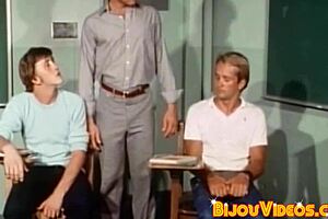 Vintage gay studs pound bareback until hot cum spills everywhere.