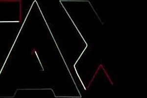 Babes missy and pepper pause video game for fucking