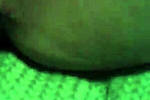 Finger fucking this slut milf in homemade cheating scene 😏