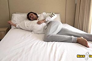 Married Milf Strips Saree For Pussy Fucking