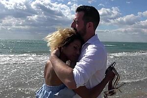 Big boobs cougar is looking for young 18+ boys?