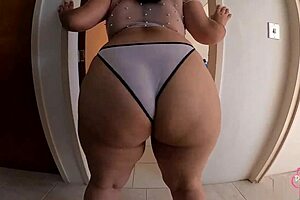 My Thick Ass Venezuelan Neighbor Invites Me Over