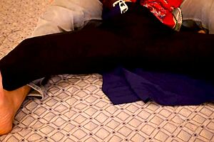 Indian housewife having romantic sex on the bed and gets creampied hindi audio