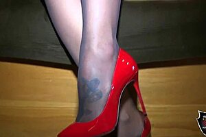 Adreena Winters Rides Rome Majors In Reverse Cowgirl Style