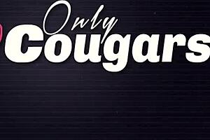 I'm horny mom kiki daire bouncin' my chunky white ass on this young guy's boner!