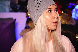 Hey, check out this college girl with a big butt teasing online for cash!