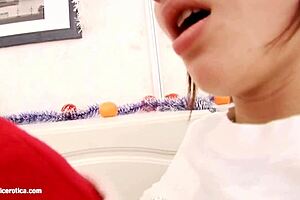 sapphix brings christmas pussy licking and fingering, so sensual 😍