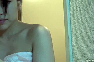 himeno amasaki strips in private shower