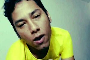 This Hairy Argentinian Stud Enjoys Delicious Blowjobs from an Amateur Guy