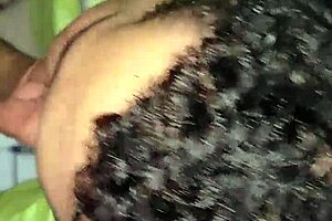 Muscular black bodybuilder receives greedy blowjob from bisexual partner