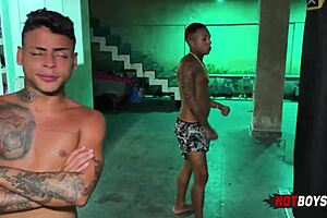 fodendo o cu do amigo safado