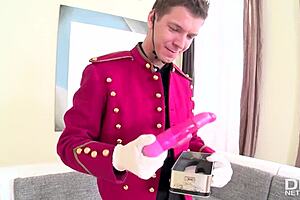 Aurelly Rebel's asshole gets double penetrated hard in this threesome! 😈