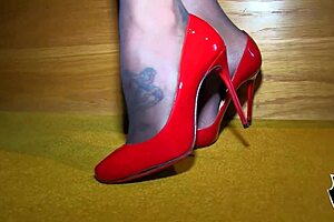 Rome Major cums on Adreena Winters ass after rough anal and vaginal sex in snow!