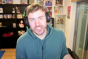 Imagining 2B on the Casting Couch