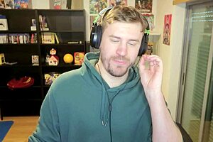 Imagining 2B on the Casting Couch