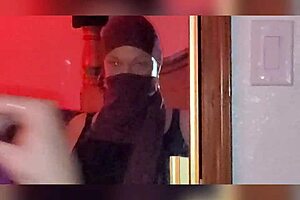 I'm Kassandra Storm, your gypsy goddess, reading sex tarot with long legs and boots.