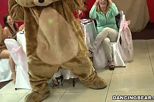 Wow, check out this dick-sucking orgy for the bride!