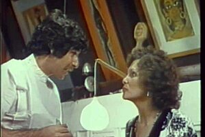 classic pornstar linda lovelace delivers mind-blowing blowjob until explosive cum.