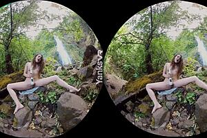 erotic beauty endza climaxes with vibrator on clit!