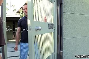 old daddy fucks young twink's ass hard 😈