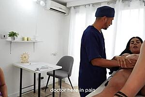 omg my pregnant stepmom naty delgado & melany latina in wild doc office threesome! 😲