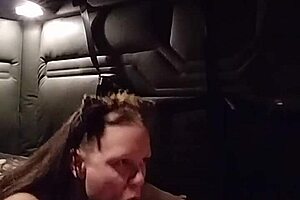 hey, kitty's giving a blowjob with a buttplug in her ass 😈