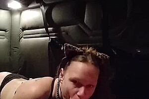 hey, kitty's giving a blowjob with a buttplug in her ass 😈