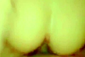 Mi Cuñada Es Vien Puta Se Desviste En Frente De Mi Y Me Provoca Que Le Abra Su Rico Y Tierno Culito Cremoso!