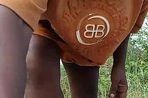 Crazy bitch shows ass dance to family