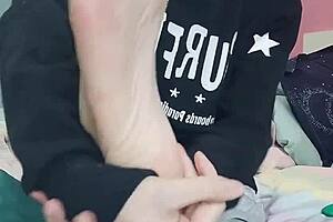 Slim Gay Teen Sucks His Sexy Feet in Foot Fetish Scene.