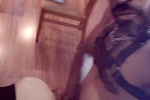 wanna watch hardcore gay bareback fisting action?